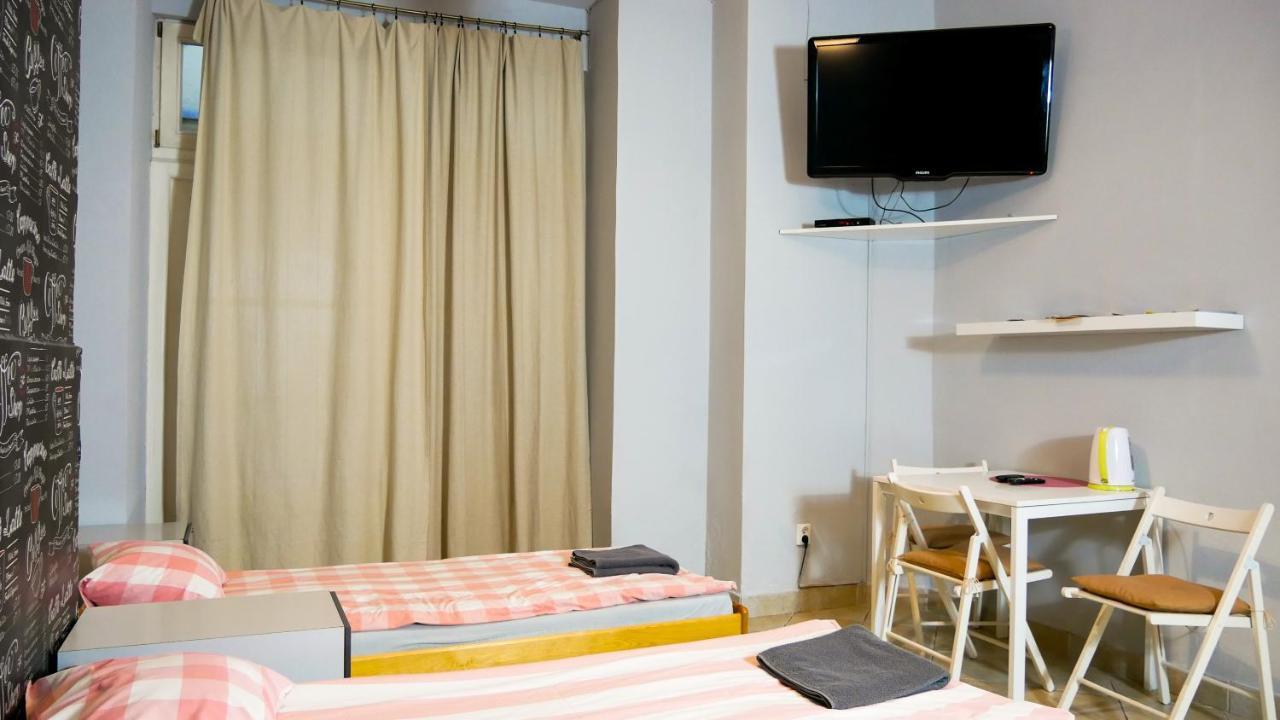 קרקוב Heynow Rooms, Apartments And Hostel In City Center מראה חיצוני תמונה